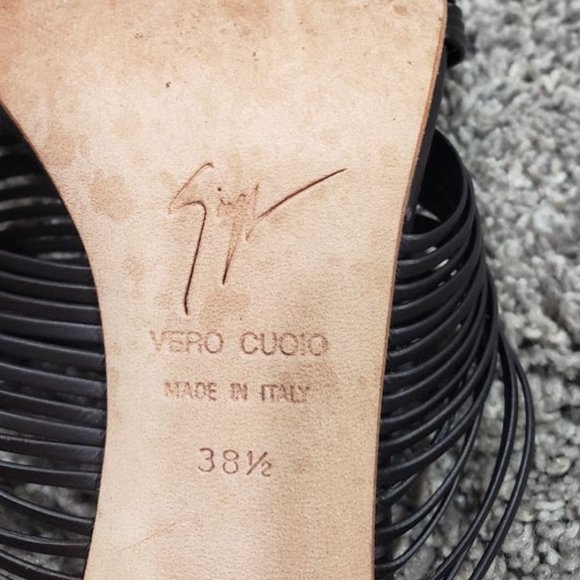 Giuseppe Zanotti Pissi Black Leather Sandal Heels, Size 38.5, U.S 8.5 - Picture 10 of 13